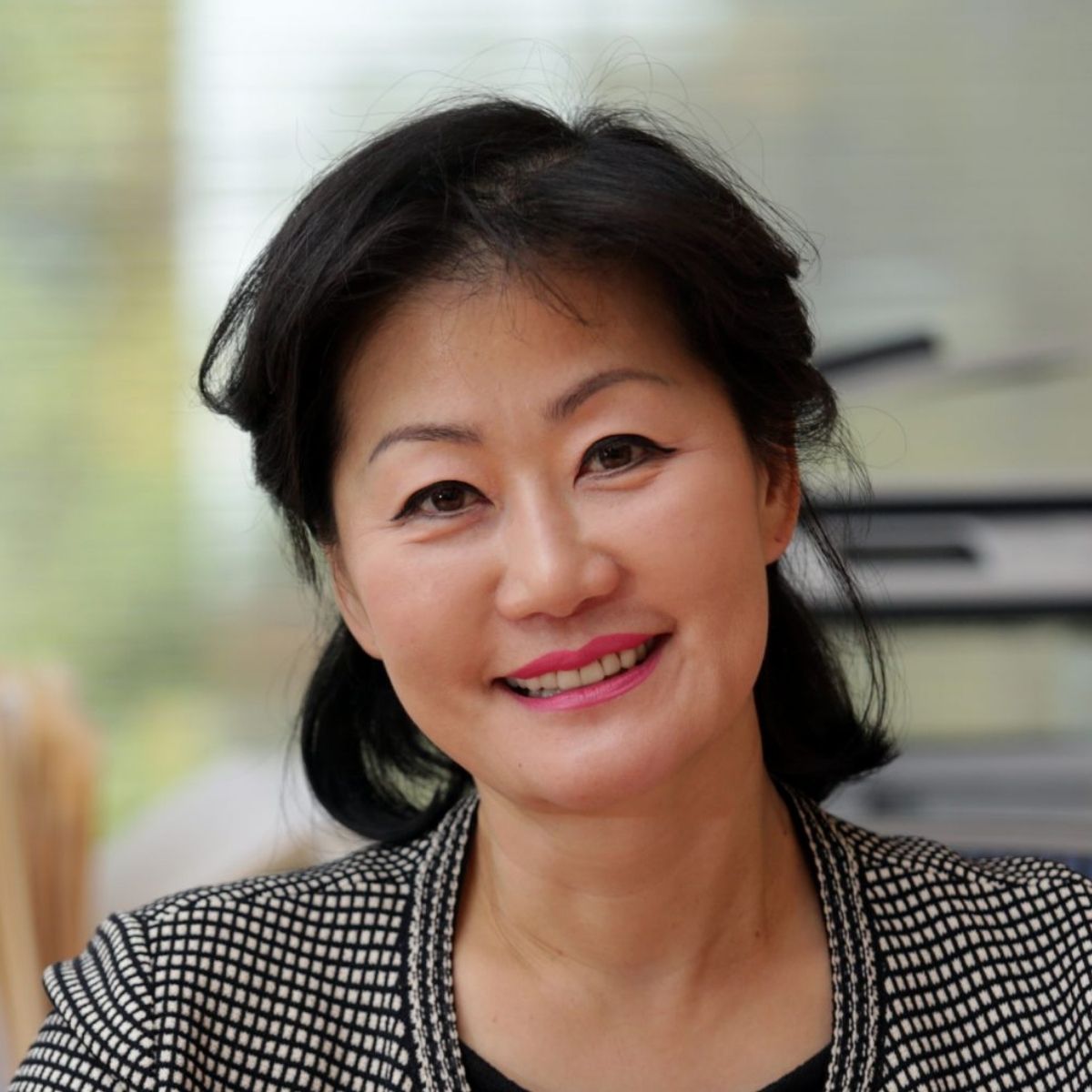 Thai Lee - SHI International .
